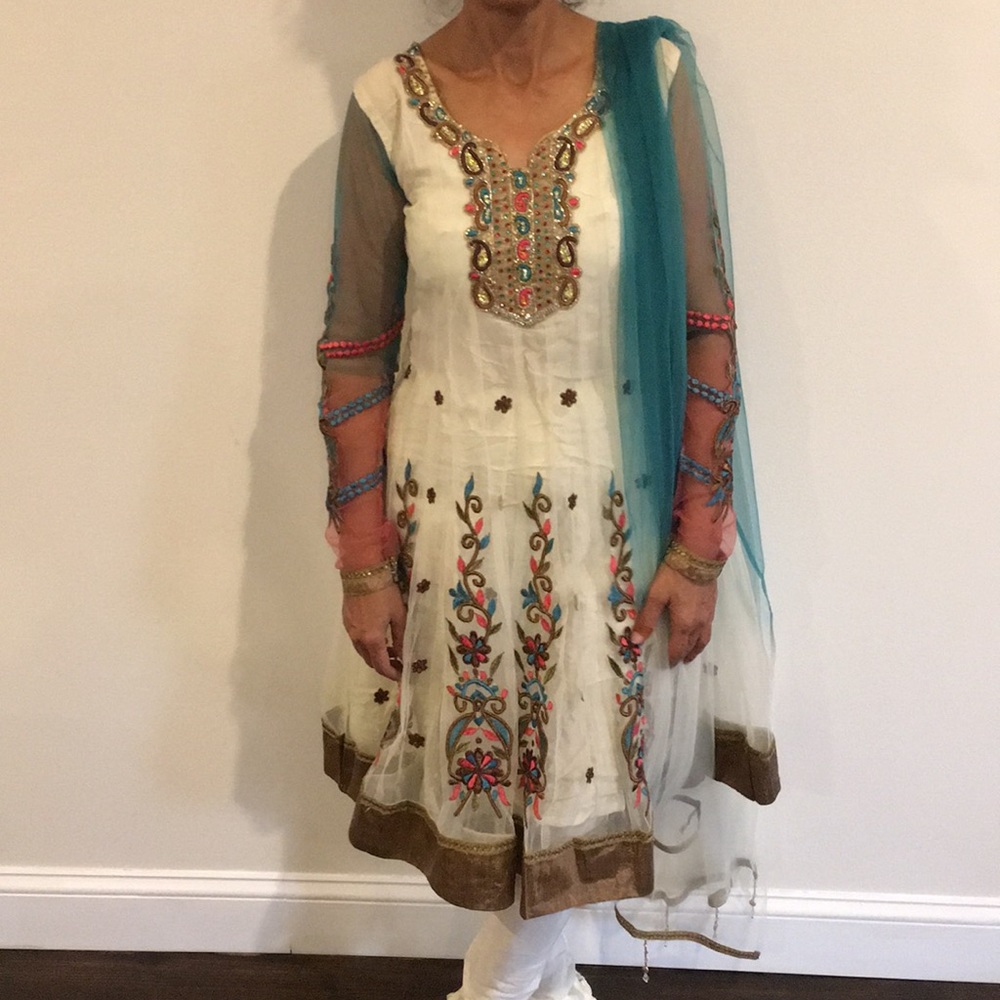 Lovely ethnic white dress!